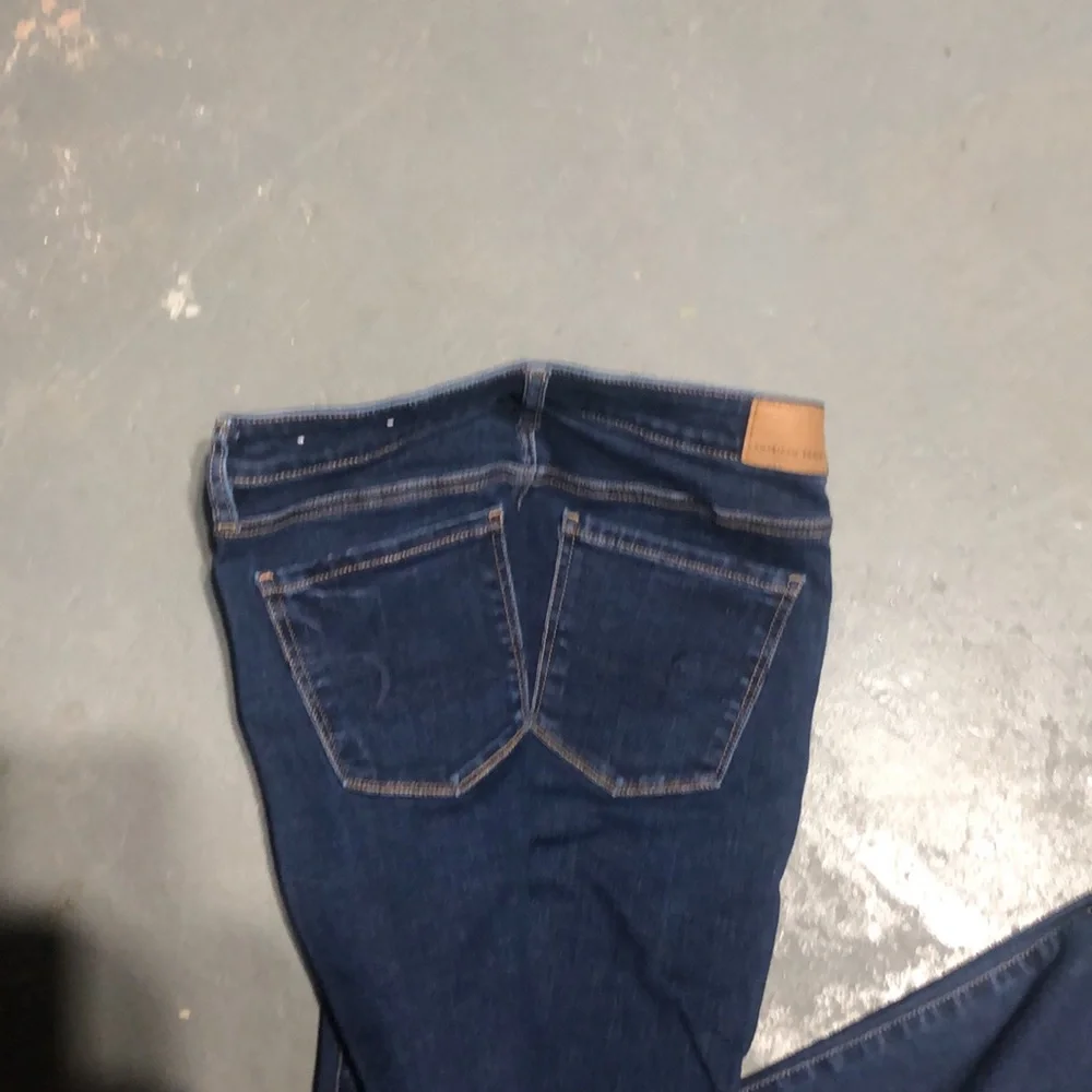 American eagle dark super hi rise jeggings - Picture 2 of 5
